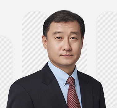 Youngcheol Hwang